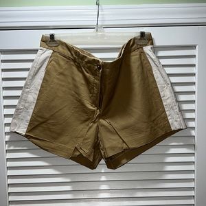 Gap khaki shorts with accent side stripe